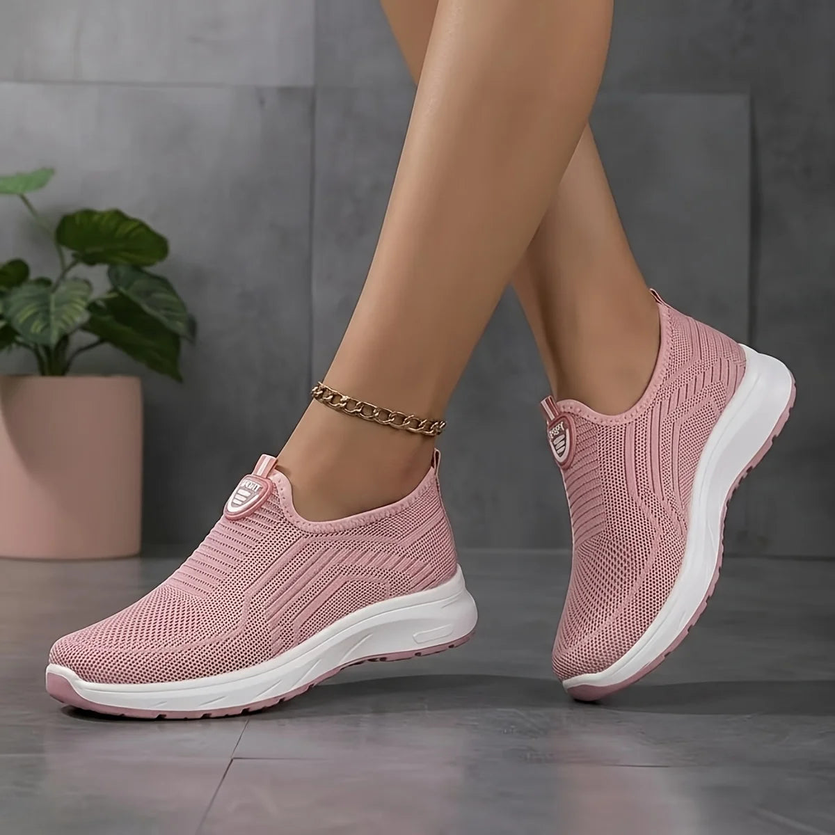 New Women Slip On Walking Sneakers Breathable Flying Knit Mesh/Casual Loafers Lightweight Cushion Platform Non Slip Sneakers
