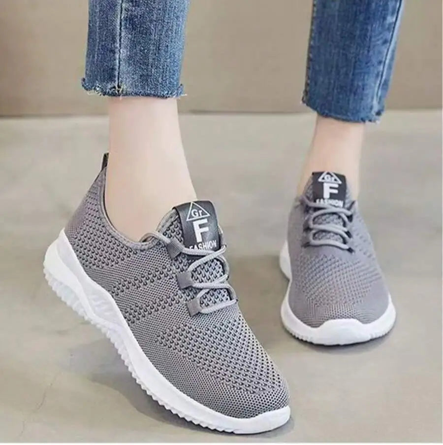 Women's Lightweight Walking Sneakers Breathable Mesh/Upper Non-Slip Outsole Comfortable Slip-On Casual Shoes