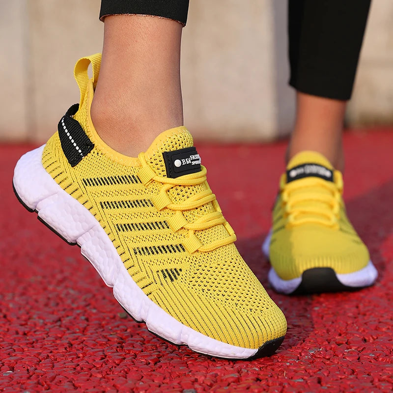 Summer New Women’s Running Shoes Fashion Anti Slip Hiking/Mesh Breathable Lace Up Shoes Lightweight Comfortable Couple Sneakers