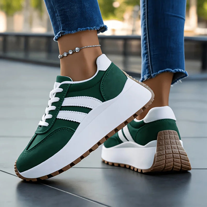Women's Lace Up Platform Casual Sneakers Soft Synthetic Leather/Upper Non-Slip Rubber Sole Retro Walking Shoes