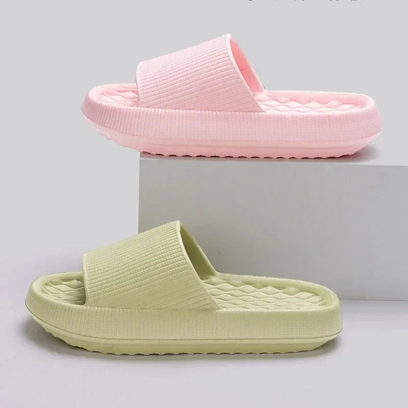 4cm Summer Non-slip Soft Cloud Slippers Women Comfy Thick/Platform Slides Woman Couple Bathroom Home Flip Flops