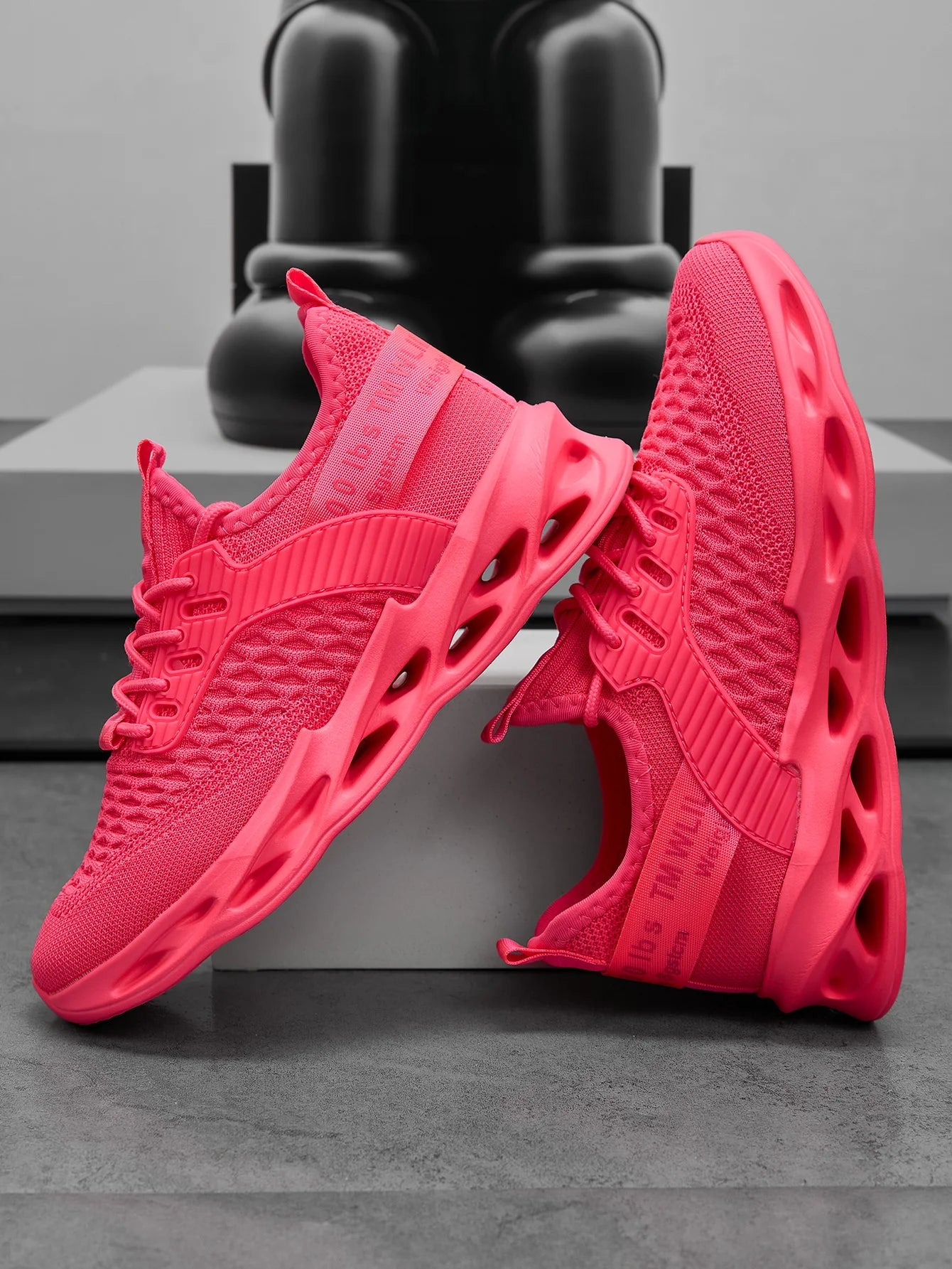 Sneakers for Women Perfect for Running Gym Travel Grip And Stability/for Indoor Workouts Shock Absorbing Heel Flexible Sole