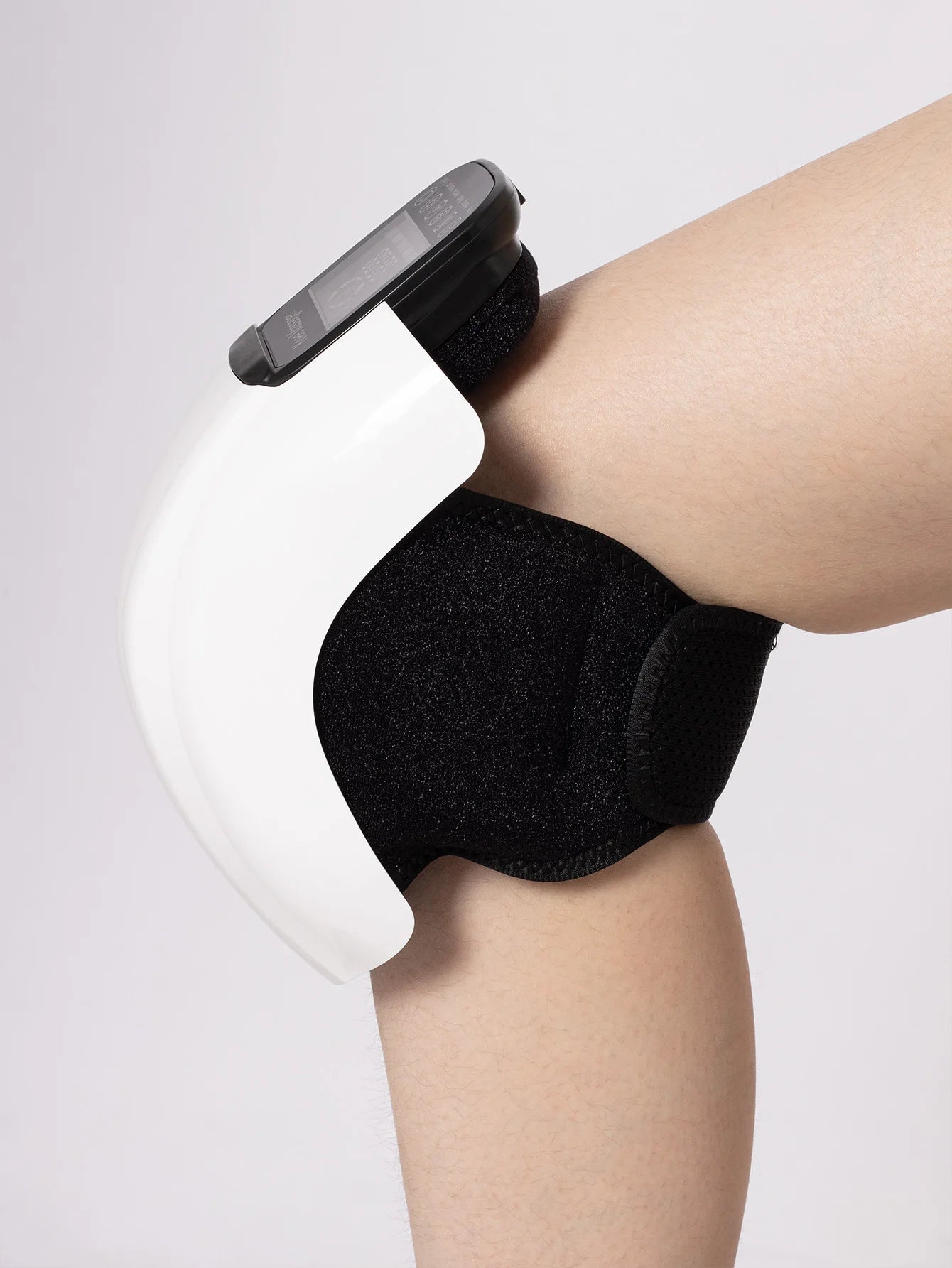 Portable knee massager vibration hot compress charging design/caring for knee health giving gifts to elders and friends