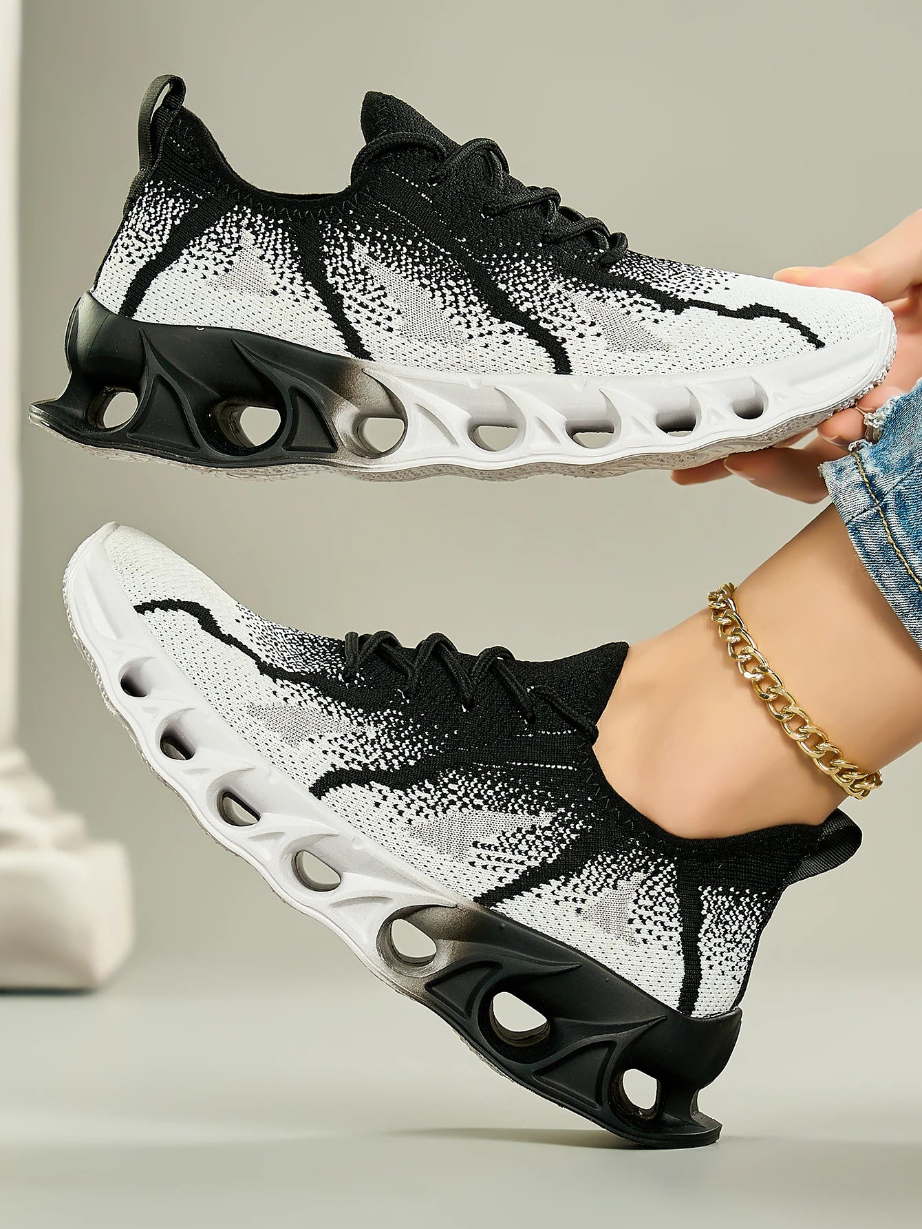 Women's running shoes lightweight mesh breathable and comfortable/flat soft tennis sports shoes for women