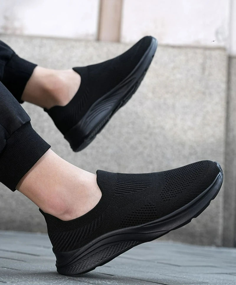 Sneakers Lightweight Loafers Summer Mesh Soft Sole Running/Plus Size Walking Men Outdoor Breathable Casual Shoes