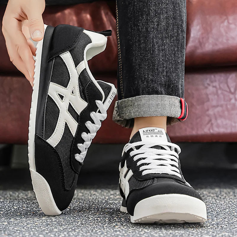 New Men's Lightweight Anti-Slip Breathable Wear-Resistant/Running Sports Fashionable Versatile Casual Shoes