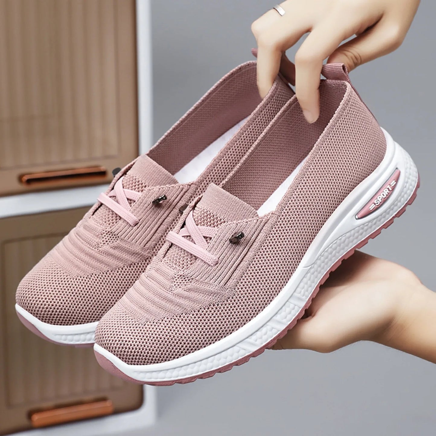 Women's Casual Shoes Lightweight Tennis Running Sports Shoes/Spring Summer Mesh Shoes Soft Breathable Comfortable Flat Shoes