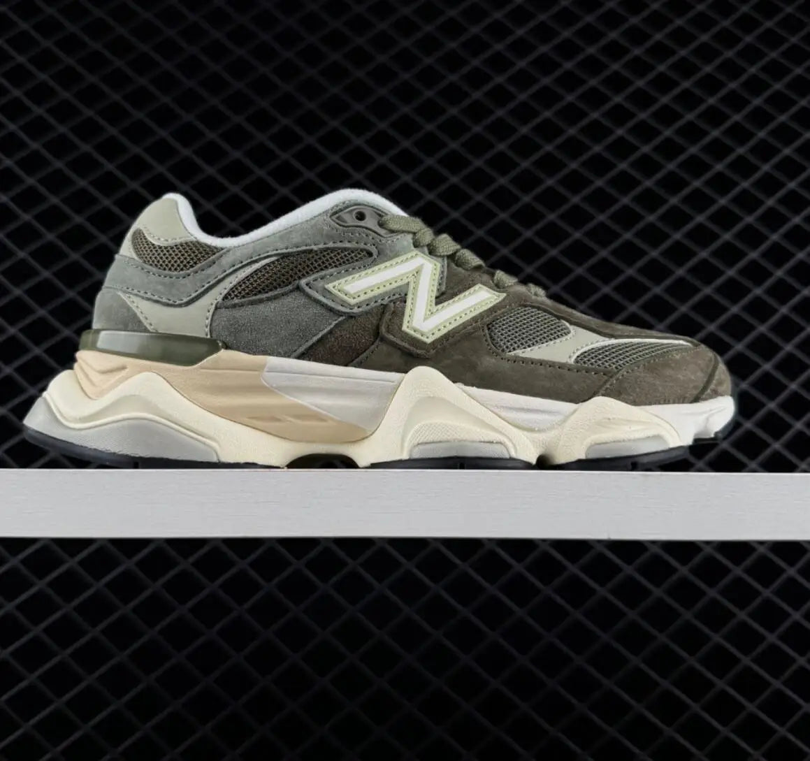 Hot sales Women Reflective Athletic Shoe Unisex Low Top Outdoor/Shockproof Lightweight Running Sneakers ‮