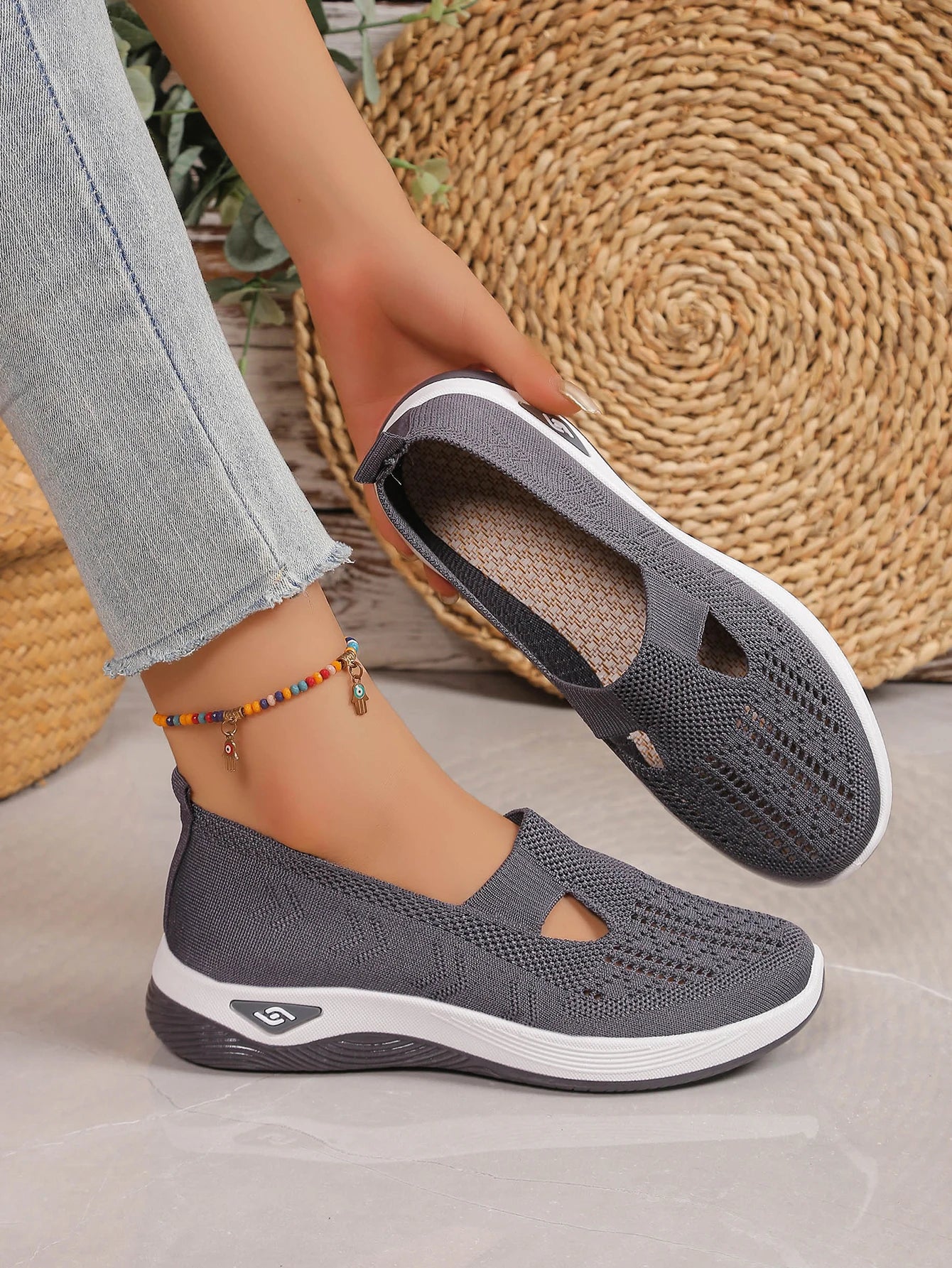 Women's shoes Solid Color Breathable Sneakers casual sneaker/women's summer sneakers Low-top Knitted Casual Shoes Mom Shoes