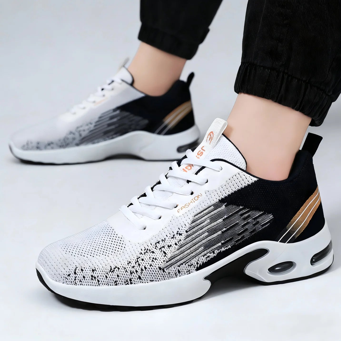 Men's Fashionable Running Shoes Breathable Mesh/Air Cushion Support for Gym And Daily Wear