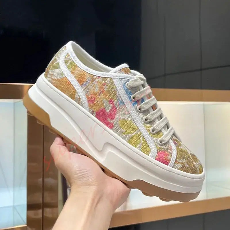 2026 Luxury Brand Famous Designer Women's Thick Soled Canvas Shoes/Retro Height Increasing Casual Correct Version Canvas Shoes