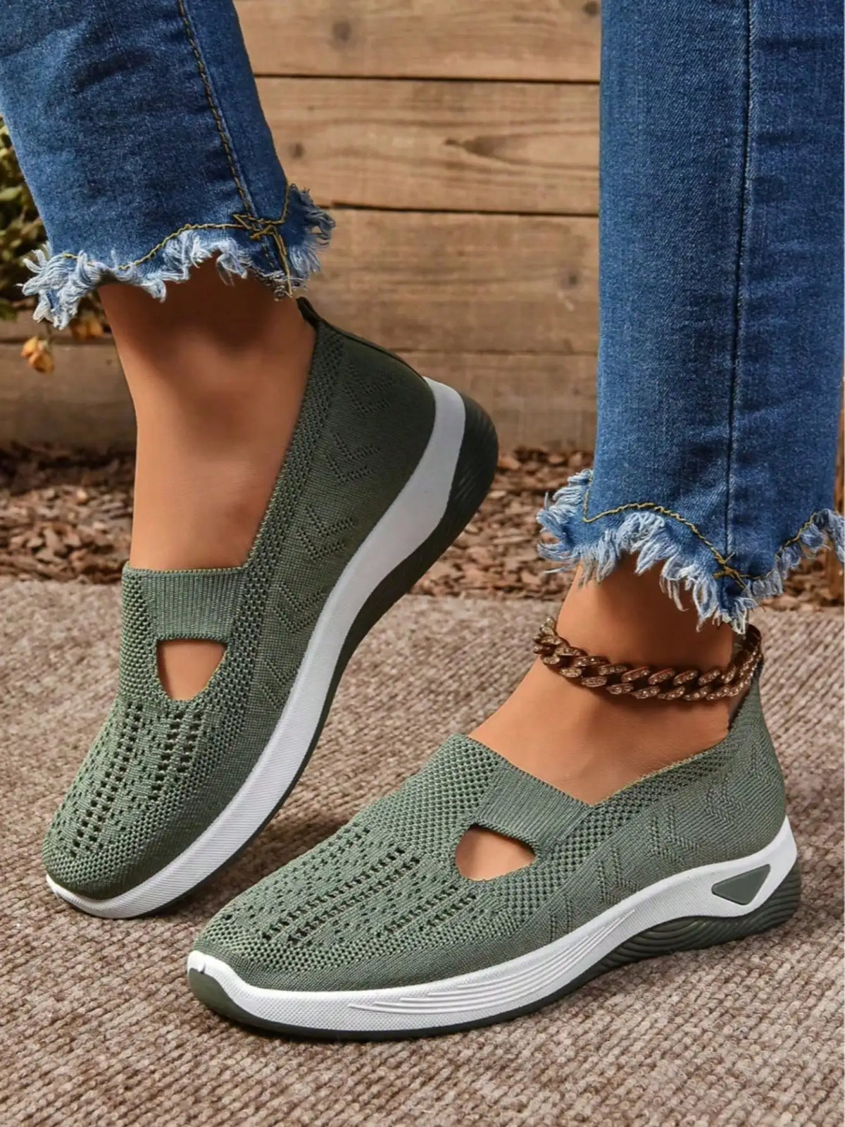 Women's Orthopedic Comfort Slip on Sneakers With Arch Support/And Skin-Friendly Foam Lightweight Walking Shoes Soft Cushioning