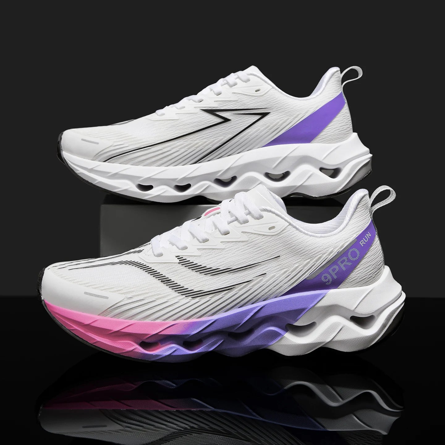 Sports Shoes for Women Breathable High Elasticity Fashion Lace Up/Training Running Shoes New Soft Soled Sneakers