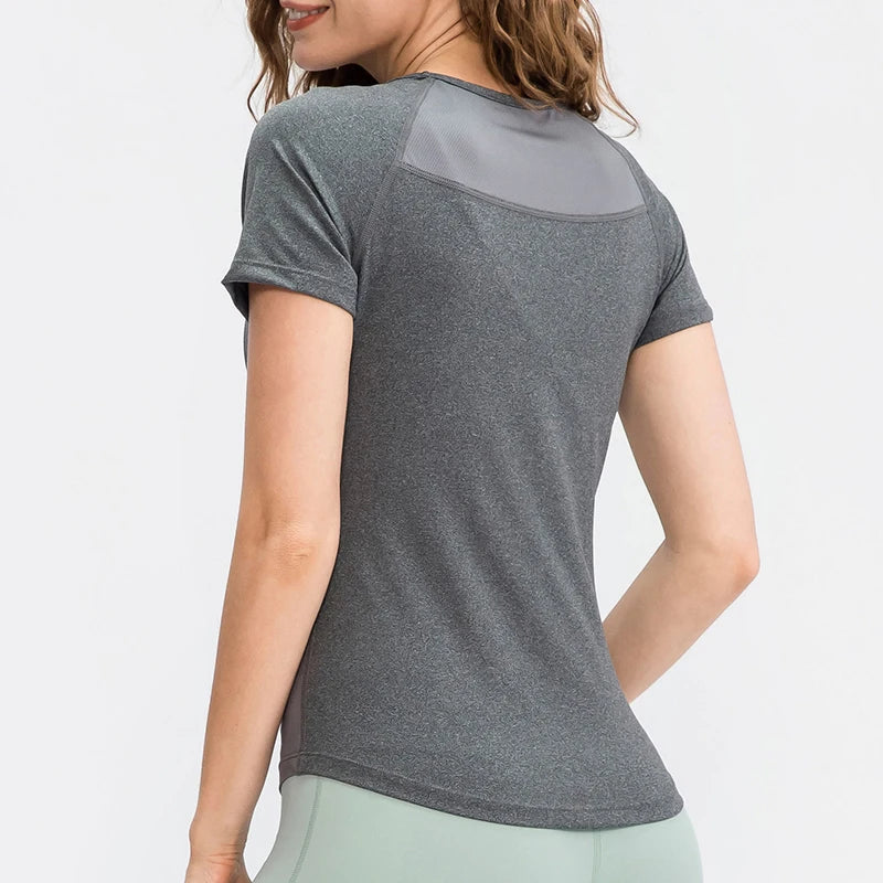 Women Yoga Tops Breathable Sport Fitness Workout/Running Yoga Top Quick Dry Short Sleeve Gym T Shirt