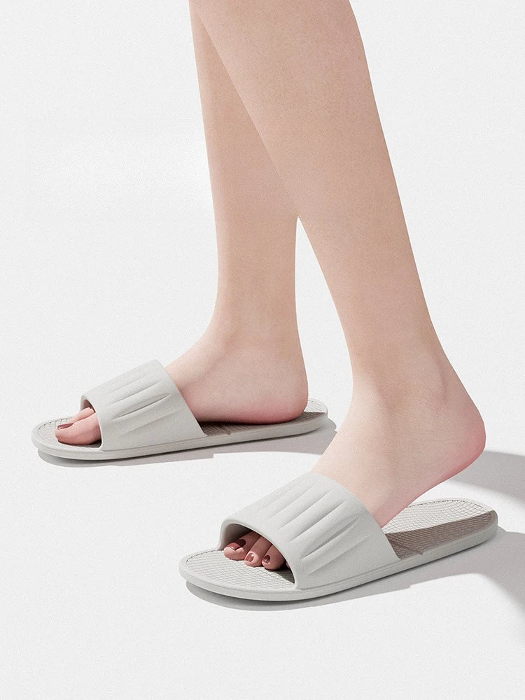 Foldable Travel Slippers for Men & Women Portable Hotel Bathroom Sandals/Packable Beach Shoes for Shower & Pool New Design