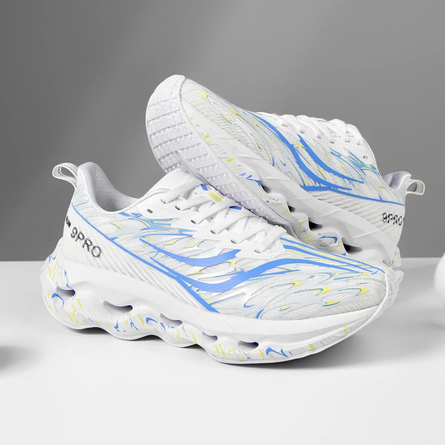 Sports Shoes for Women Breathable High Elasticity Fashion Lace Up/Training Running Shoes New Soft Soled Sneakers