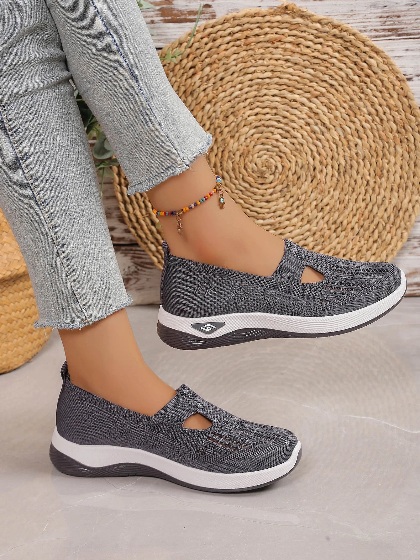Women's shoes Solid Color Breathable Sneakers casual sneaker/women's summer sneakers Low-top Knitted Casual Shoes Mom Shoes