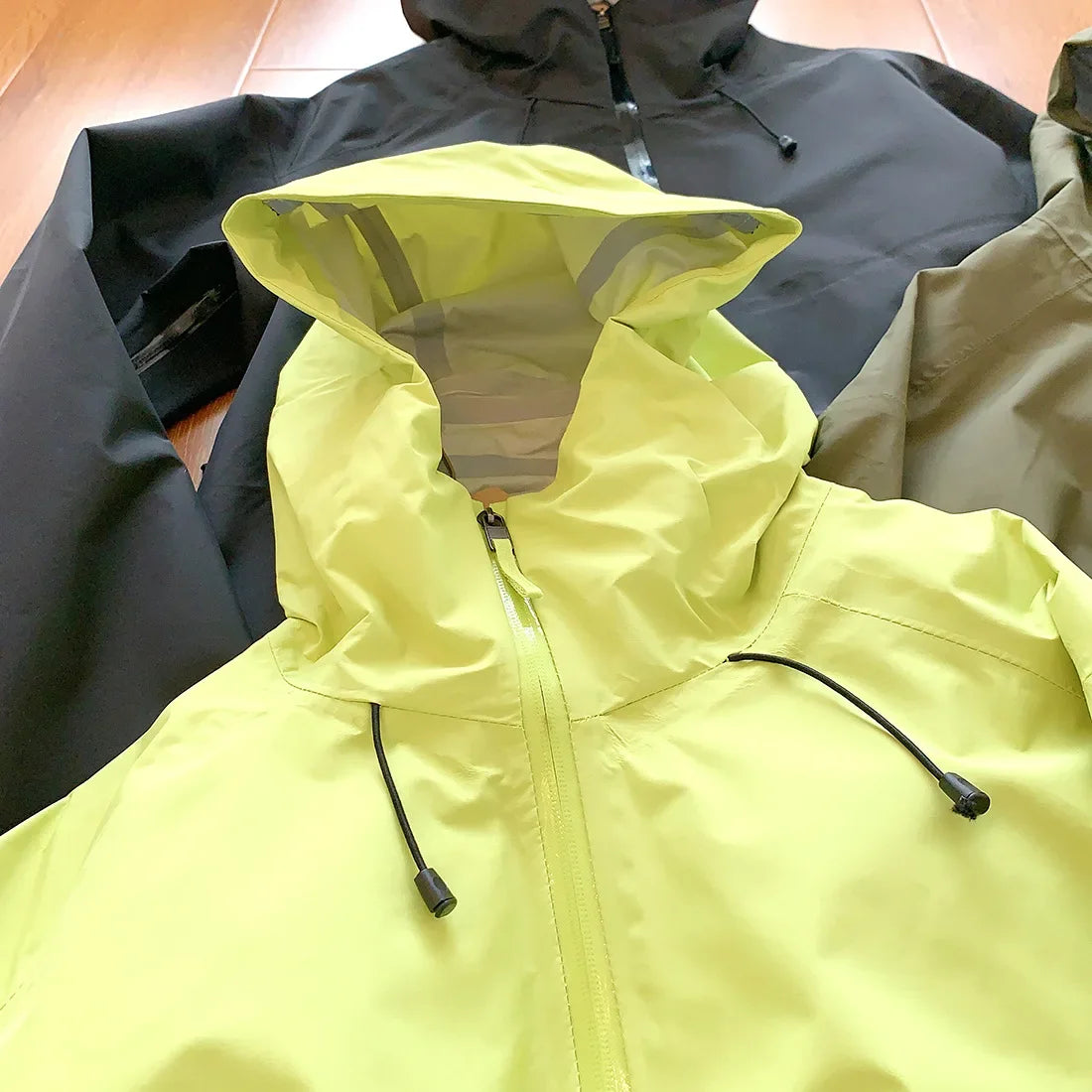 2026 New Storm Jacket Lovers Outdoor Sports Camping Mountain Skiing/Trend Fashion British Wind Leisure Waterproof Storm Jacket